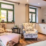 Apartmenthaus Mathilde * 奎德林堡